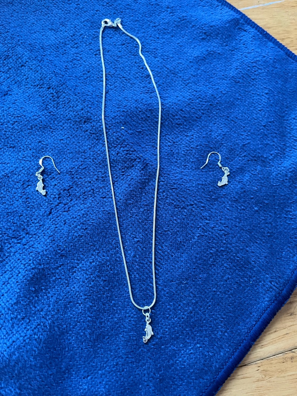 Dolphin Necklace Set